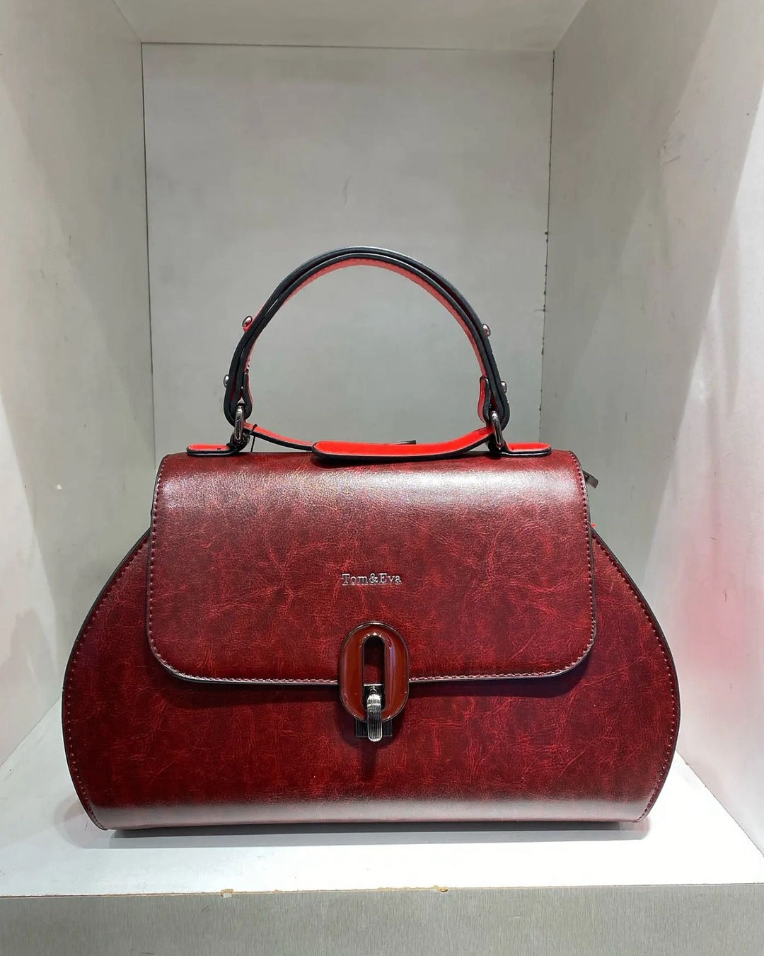 Elegant handväska i klassisk design