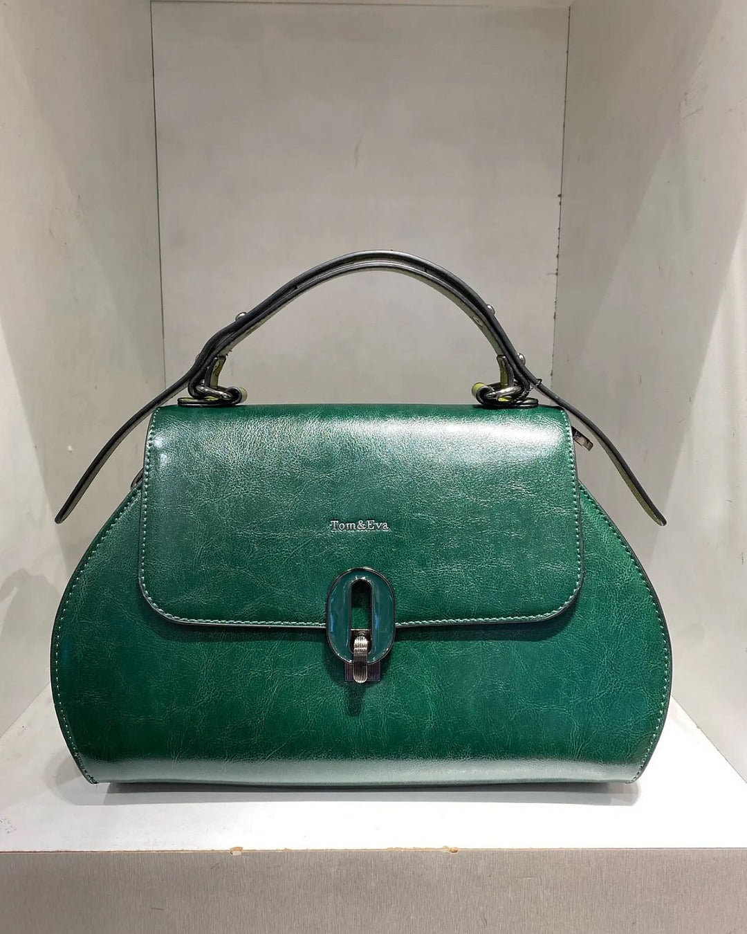 Elegant handväska i klassisk design