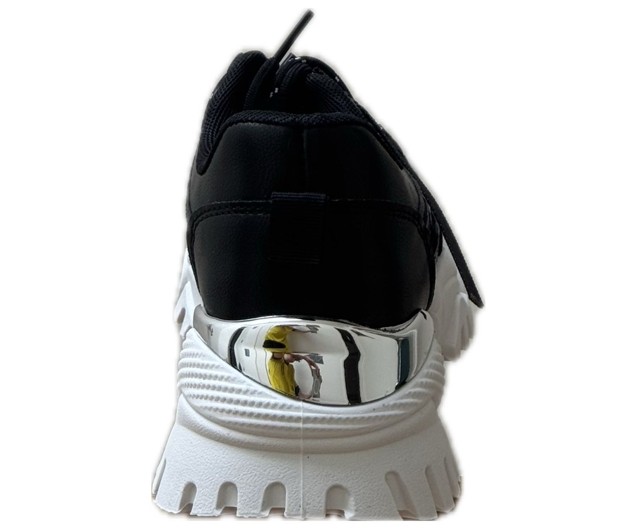 Chunky Sneakers Dam – Svarta & Vita Damskor med Silverdetalj | Trendiga Vardagsskor