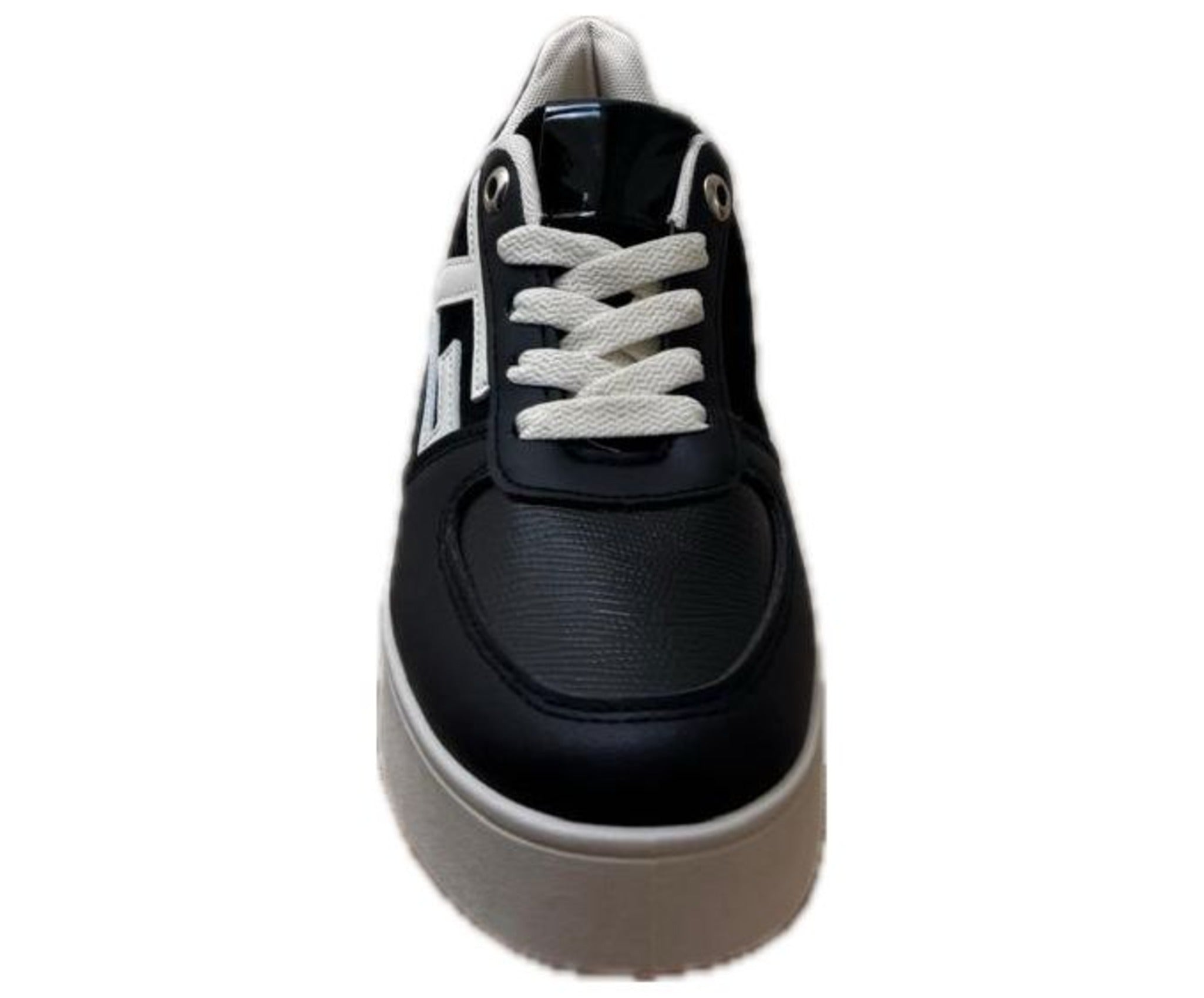Svarta plattformssneakers för dam med vit zigzag-logo, framsida vy, visar snörning och chunky sula, trendiga damskor för vardagsbruk.